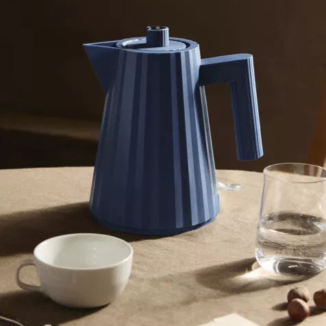 Alessi Plissé Electric Kettle 1L - Blue