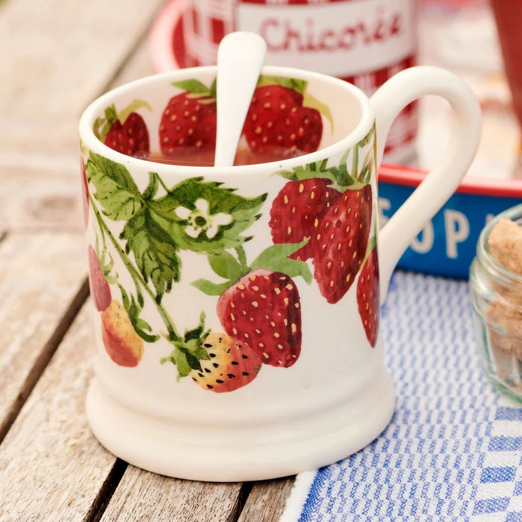 Emma Bridgewater Strawberries Half Pint Mug