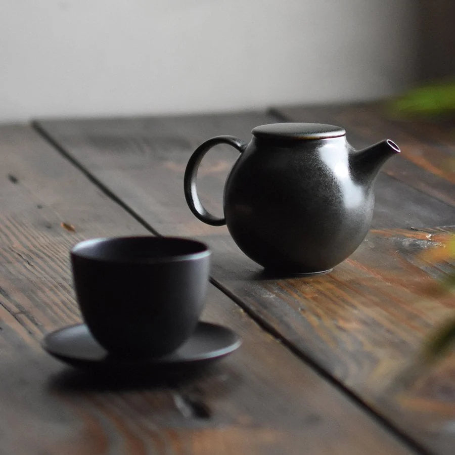 Kinto Pebble Teapot 480ml - Black