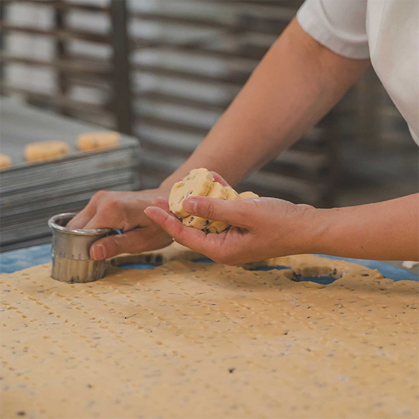 Shortbread House of Edinburgh - Handmade Shortbread Biscuits with Rich Dark Chocolate 140g