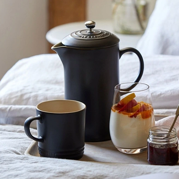 Le Creuset Stoneware Cafetiere 1L - Satin Black