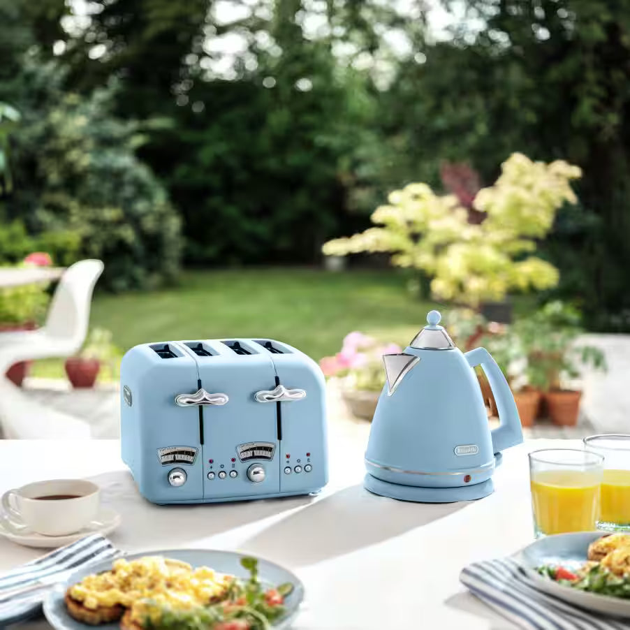 Delonghi 1.7L Argento Electric Kettle - Blue