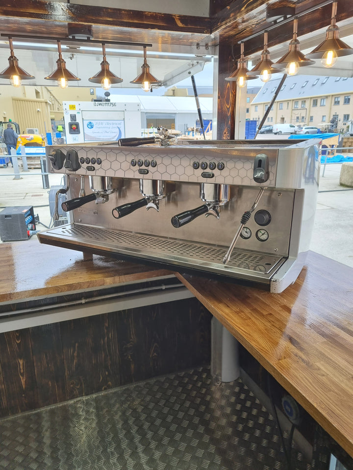 Redber Coffee Roastery Commercial Coffee Machine Installation