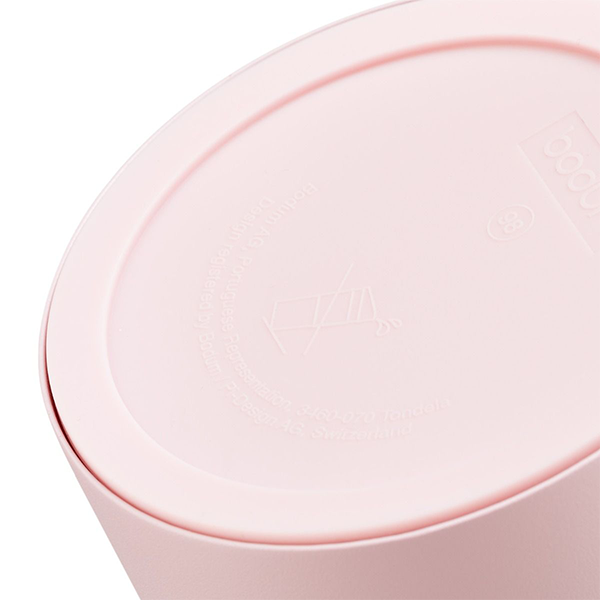 Bodum Stainless Steel Travel Mug 0.6L / 20oz. with Clear Lid - Strawberry