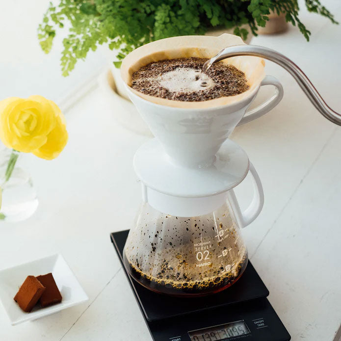 Hario V60 Ceramic Coffee Maker Kit White Size 02