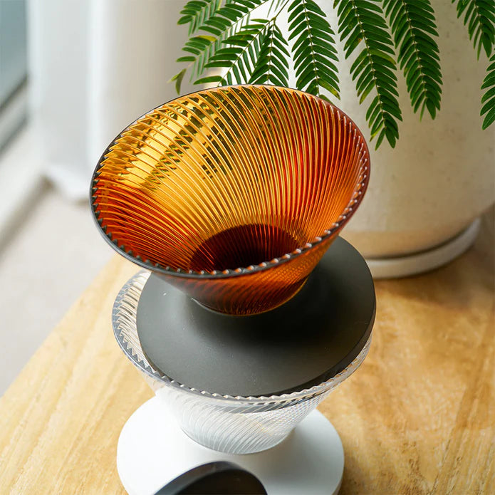 Hario V60 Dripper Neo Size 02 - Amber
