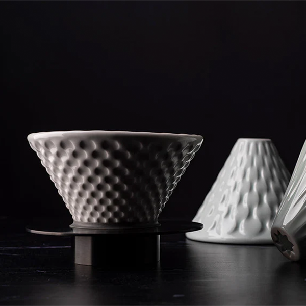 Loveramics Brewers Coffee Dripper Stand - Matte Black