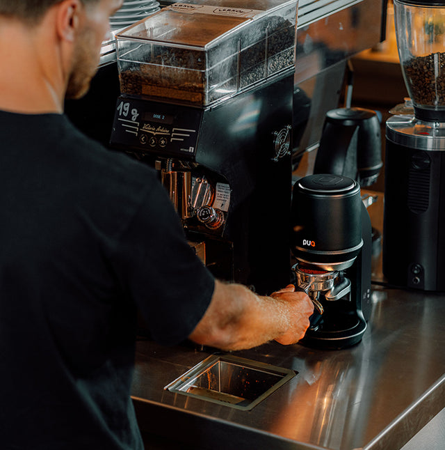 PUQ Press Pro Stand-Alone Automatic Coffee Tamper