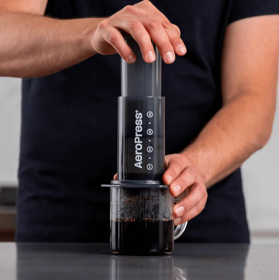 AEROBIE AeroPress コーヒーメーカー 本体 Aerobie AeroPress Coffee Maker | Redber Coffee