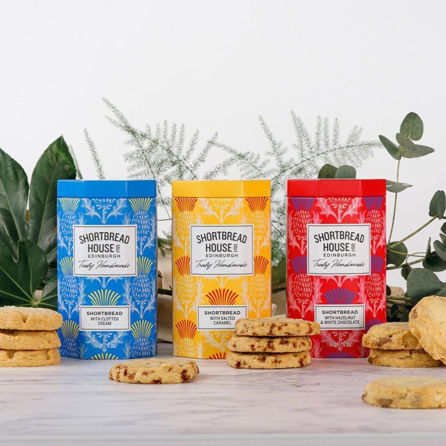 Shortbread House of Edinburgh, Shortbread House of Edinburgh - Handmade Shortbread with Hazelnut and White Chocolate 140g, Redber Coffee