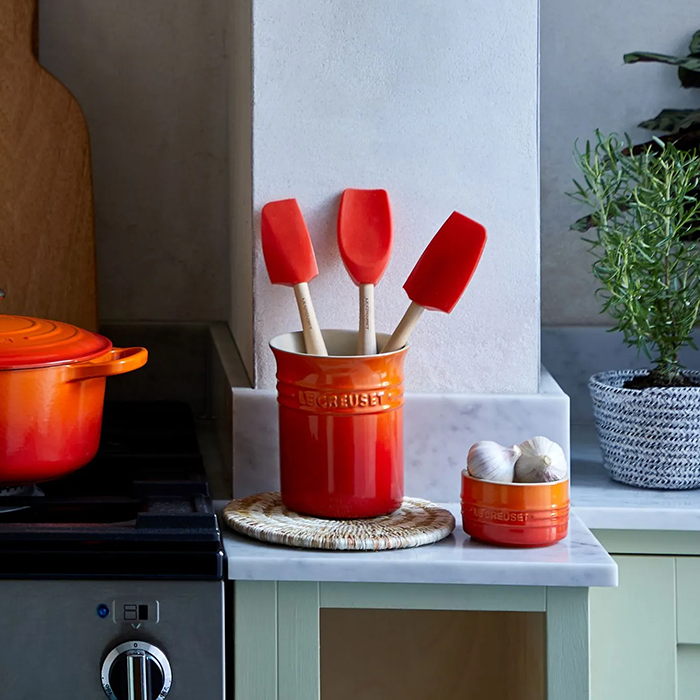 Le Creuset Utensils Holder meringue