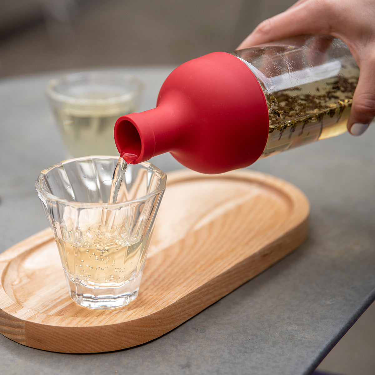 Hario, Hario Cold Brew Tea Filter Bottle 750ml - Red, Redber Coffee